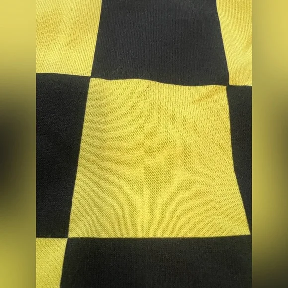 Peanuts hybrid Yellow and Black Checkered Sweatshirt with Charlie Brown & Snoopy - Picture 4 of 4